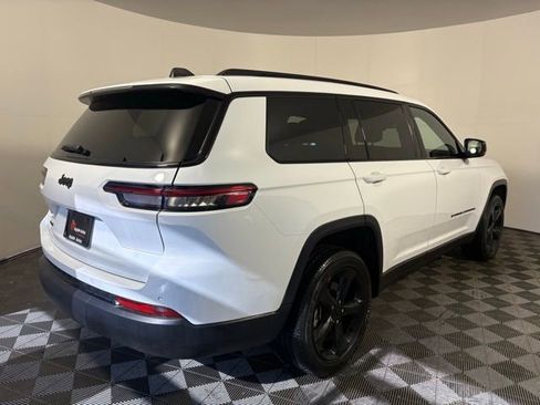 Used 2023 Jeep Grand Cherokee L Laredo AWD/4WD image 6
