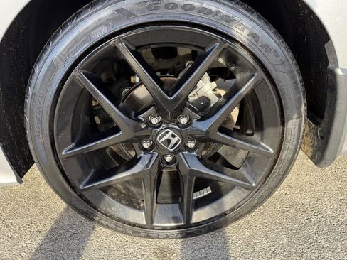 Used 2025 Honda Civic Sport image 17
