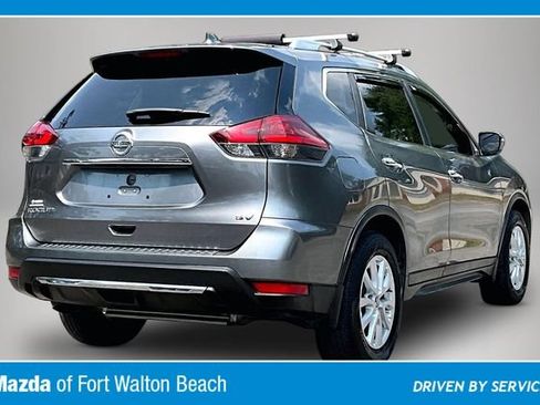 Used 2018 Nissan Rogue SV FWD image 5