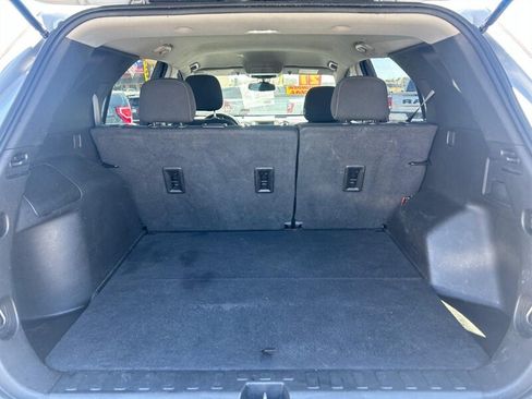Used 2021 Chevrolet Equinox LT FWD image 11