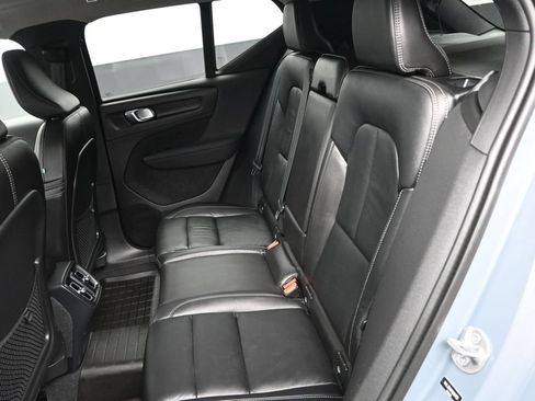 Used 2023 Volvo XC40 B5 Ultimate w/ Protection Package Premier AWD/4WD image 18