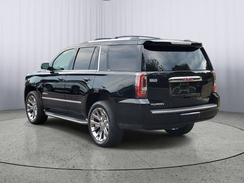 Used 2015 GMC Yukon Denali w/ Touring Package AWD/4WD image 4