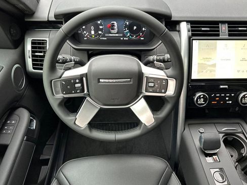 New 2026 Land Rover Discovery S AWD/4WD image 26