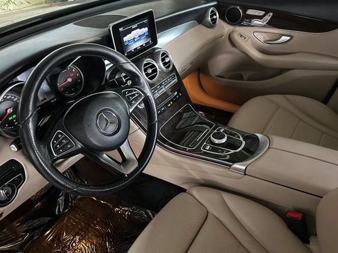 Used 2019 Mercedes-Benz GLC 300 image 11