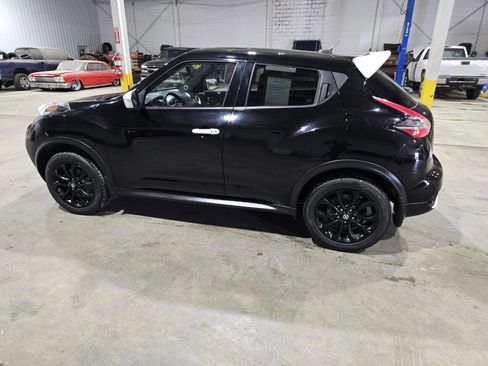 Used 2017 Nissan Juke SV image 6