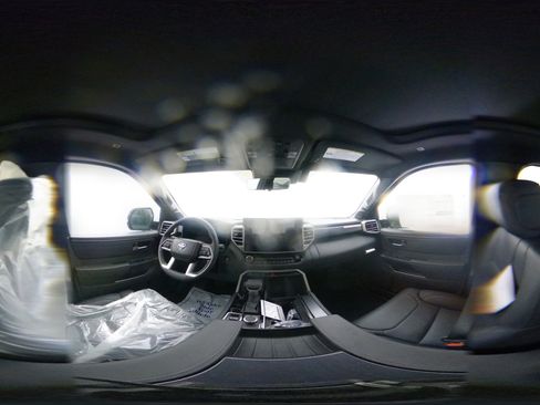 New 2026 Toyota Tundra Platinum AWD/4WD image 33