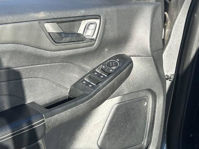 Used 2025 Ford Escape Active AWD/4WD image 16