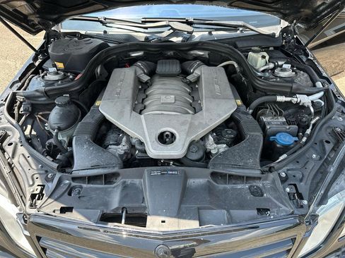 Used 2011 Mercedes-Benz E 63 AMG Sedan image 30