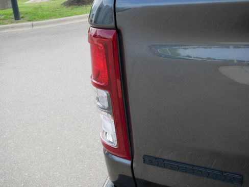 Used 2020 RAM 1500 Big Horn AWD/4WD image 17