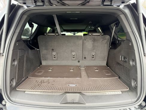 Used 2021 GMC Yukon XL Denali w/ Denali Premium Package image 10