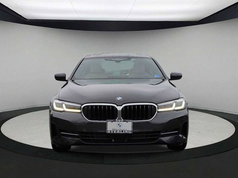 Certified 2023 BMW 530i xDrive w/ Premium Package AWD/4WD image 3