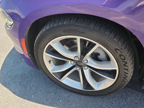 Used 2016 Dodge Charger R/T RWD image 18