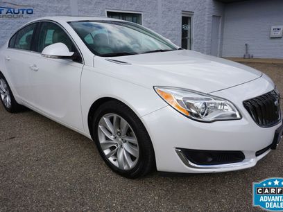 Used 2016 Buick Regal Premium w/ Driver Confidence Package #2