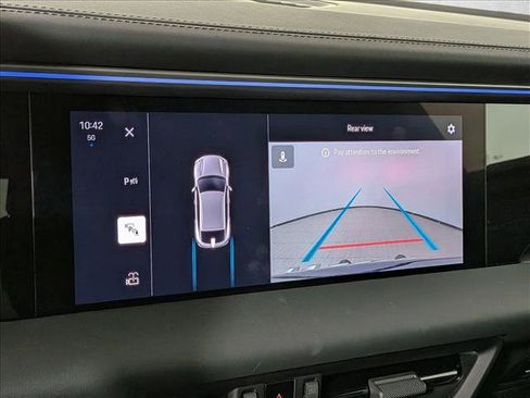 New 2024 Porsche Macan 4 Electric image 19