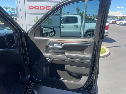 Used 2023 Chevrolet Silverado 1500 LT Trail Boss w/ LT Trail Boss Premium Package image 34