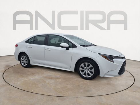 Used 2024 Toyota Corolla LE image 4