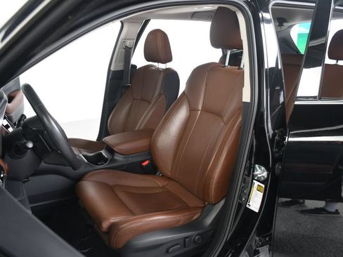 Used 2024 Subaru Outback Touring AWD/4WD image 30