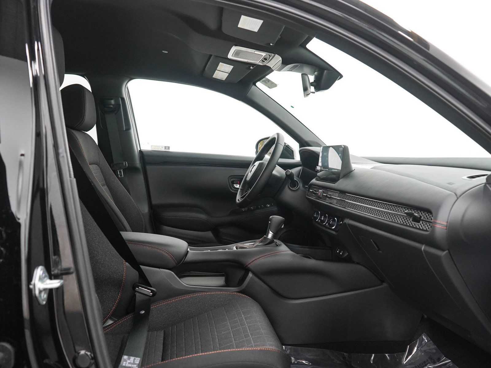 Used 2027 Honda HR-V Sport image 12