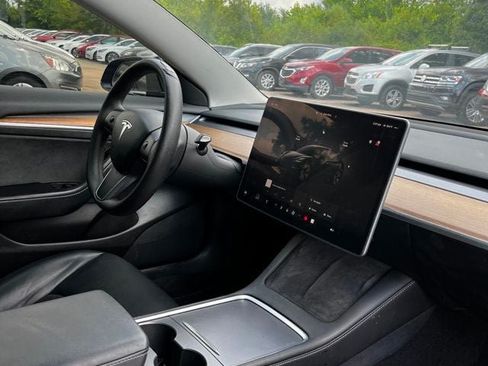 Used 2022 Tesla Model 3 Long Range AWD/4WD image 19