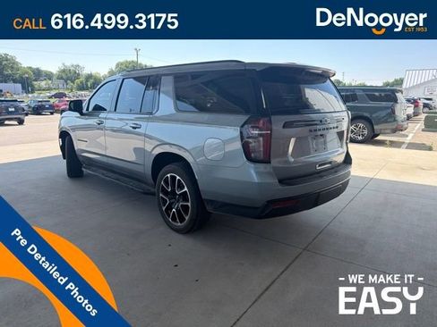 Used 2023 Chevrolet Suburban RST w/ Luxury Package AWD/4WD image 3