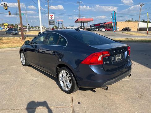 Used 2012 Volvo S60 T5 w/ Climate Pkg FWD image 5