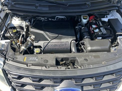 Used 2016 Ford Explorer Sport w/ Equipment Group 401A AWD/4WD image 23