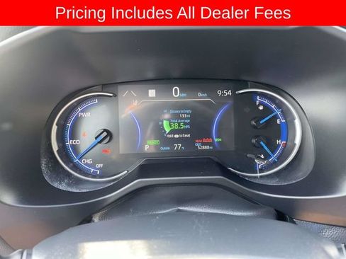 Used 2024 Toyota RAV4 XLE AWD/4WD image 23