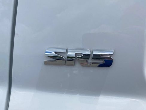 Used 2021 Toyota Tundra SR5 AWD/4WD image 18