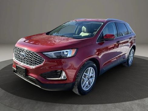 Used 2024 Ford Edge SEL w/ Convenience Package AWD/4WD image 2