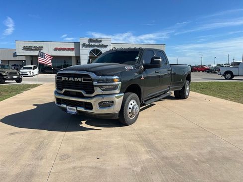 Used 2025 RAM 3500 Tradesman AWD/4WD image 1
