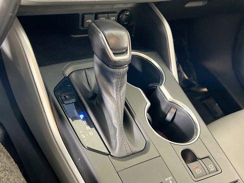 Used 2021 Toyota Highlander XLE image 17