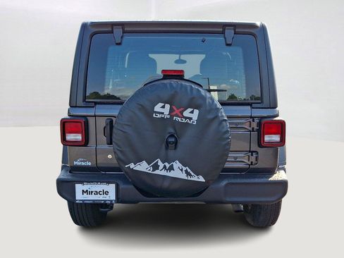 Used 2022 Jeep Wrangler Unlimited Sport AWD/4WD image 5