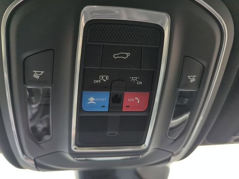 New 2026 Jeep Grand Cherokee Altitude AWD/4WD image 21