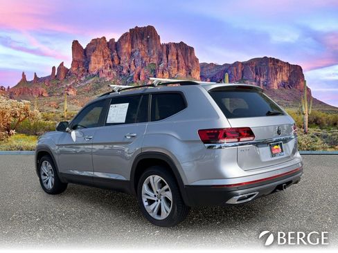 Used 2021 Volkswagen Atlas SE FWD image 3