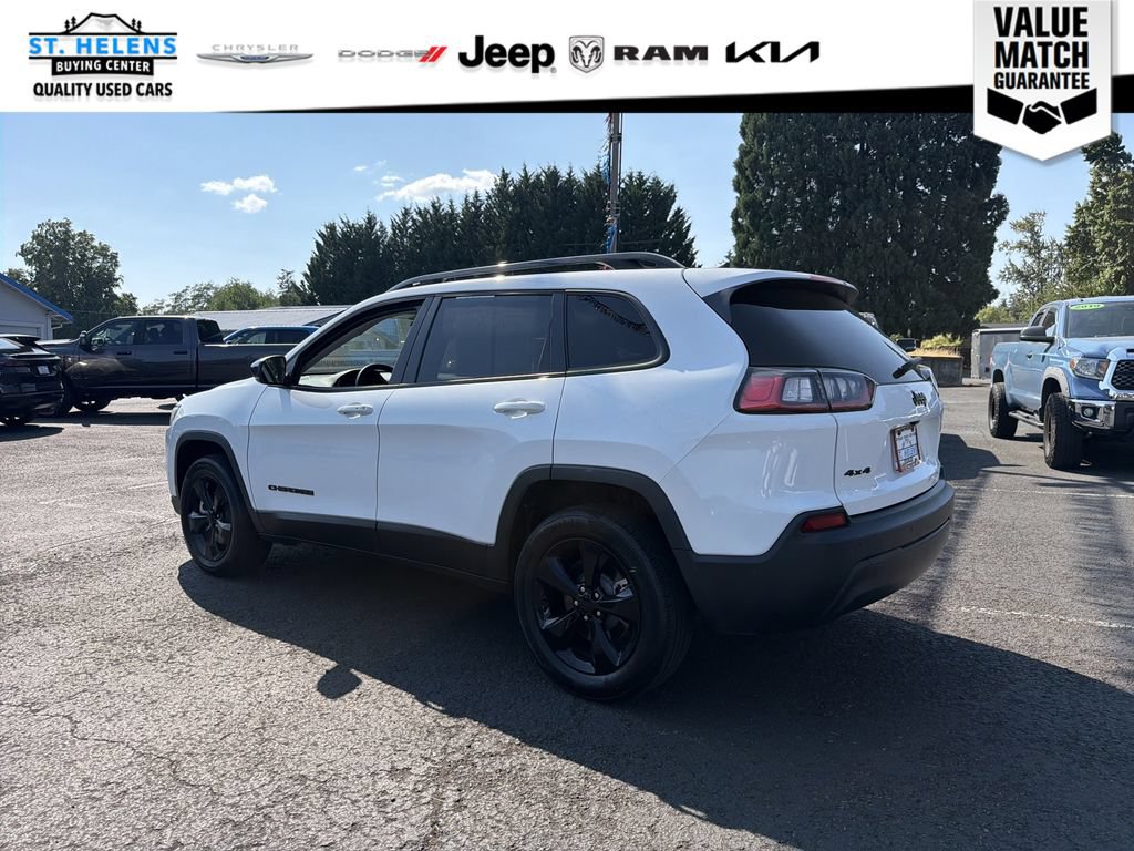 Used 2023 Jeep Cherokee Altitude Lux AWD/4WD image 4
