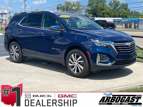 Used 2023 Chevrolet Equinox Premier FWD image 1