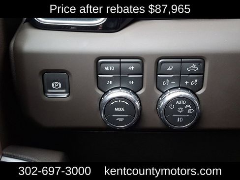 New 2026 GMC Sierra 2500 Denali w/ Denali Reserve Package AWD/4WD image 21