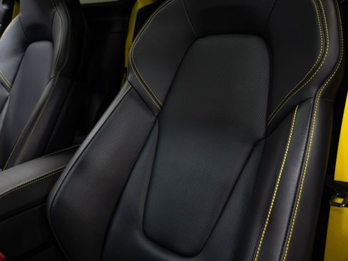 Used 2022 Porsche 911 Turbo S image 41