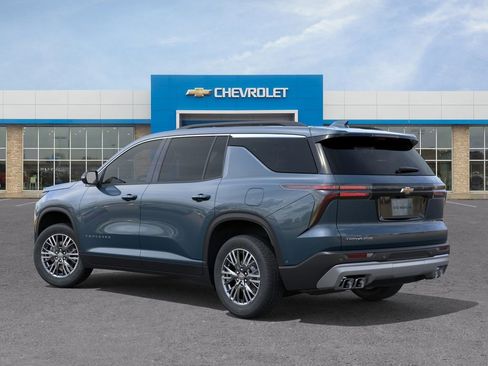 New 2026 Chevrolet Traverse LT image 3