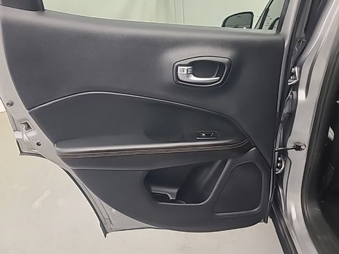 Used 2020 Jeep Compass Limited FWD image 19