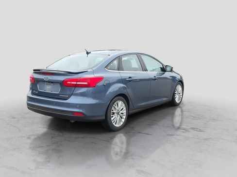 Used 2018 Ford Focus Titanium FWD image 8
