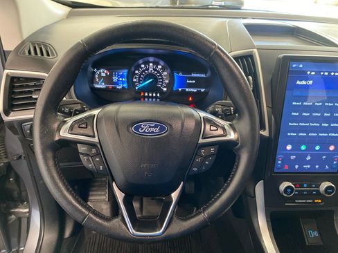 Used 2022 Ford Edge SEL w/ Convenience Package image 15
