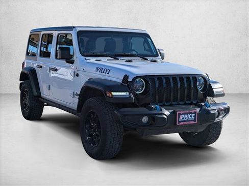 Used 2023 Jeep Wrangler Unlimited image 3