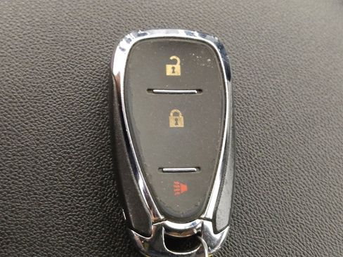 Used 2020 Chevrolet Equinox LT image 32