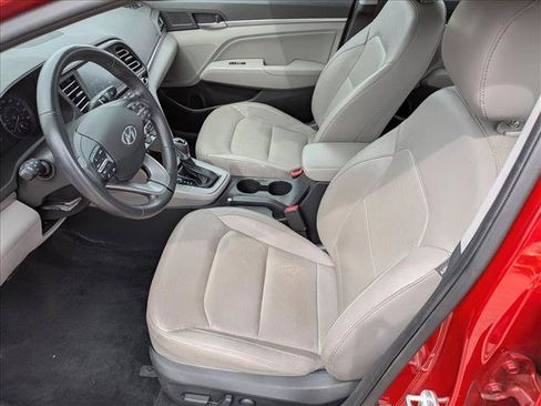 Used 2020 Hyundai Elantra Limited FWD image 19