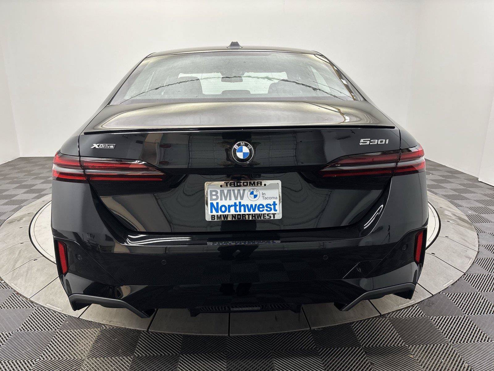 New 2027 BMW 530i xDrive w/ M Sport Package AWD/4WD image 15