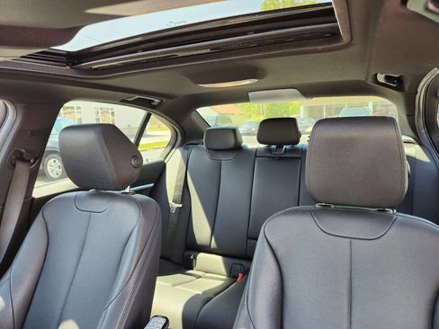 Used 2018 BMW 330i xDrive Sedan w/ Convenience Package image 10