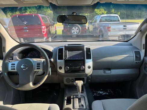 Used 2019 Nissan Frontier S RWD image 15