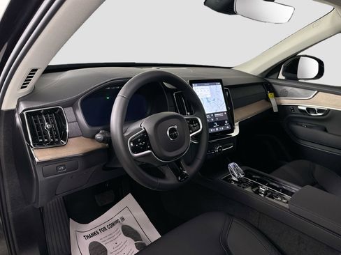 New 2026 Volvo XC90 B6 Core AWD/4WD image 9