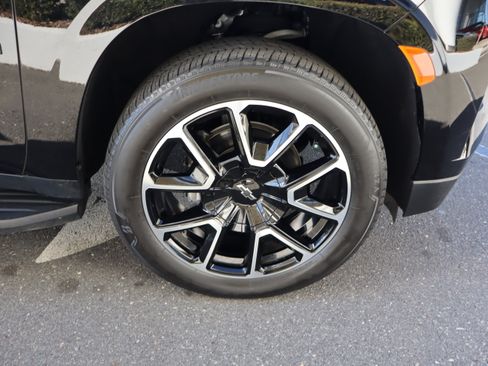 Certified 2024 Chevrolet Suburban RST w/ Luxury Package image 41